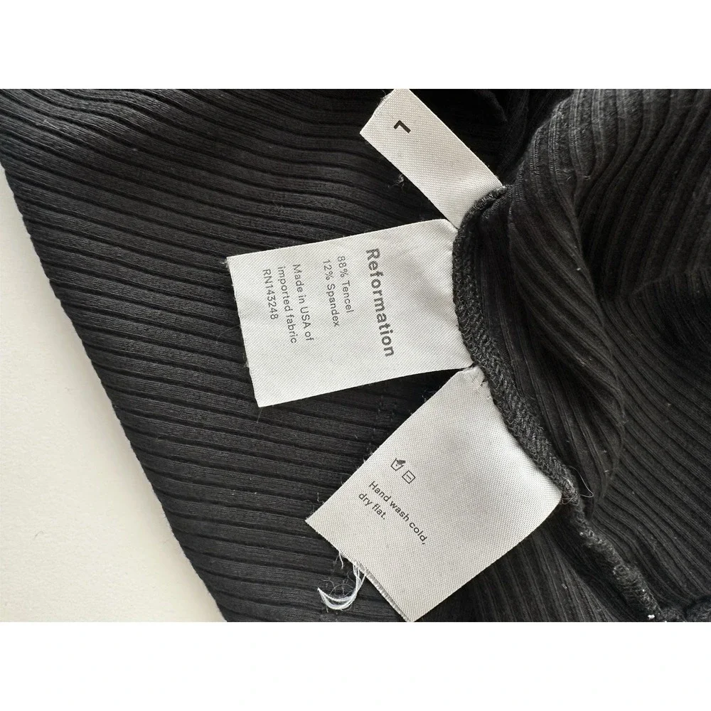 Reformation Top Women's Large Black Crop Stretch Basic Short‎ Sleeve Classic